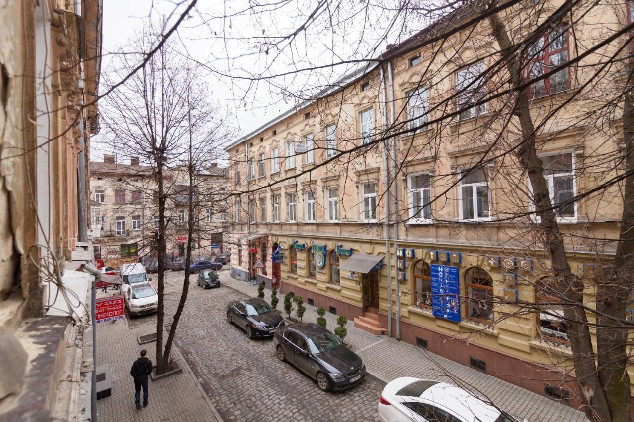 3Х Комнатная Уютная Квартира В Центре Львова ภายนอก รูปภาพ